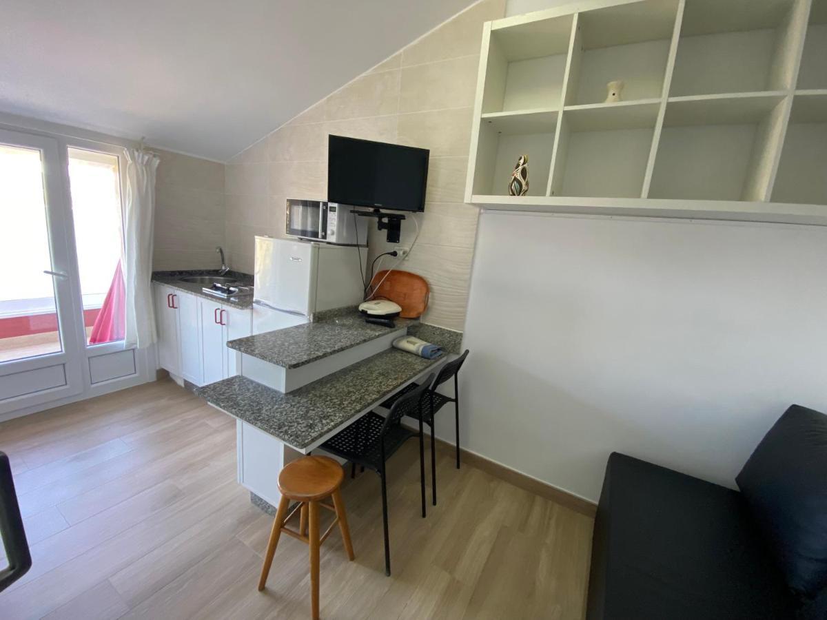Apartamentos Sinas Playa Raxo Eksteriør bilde