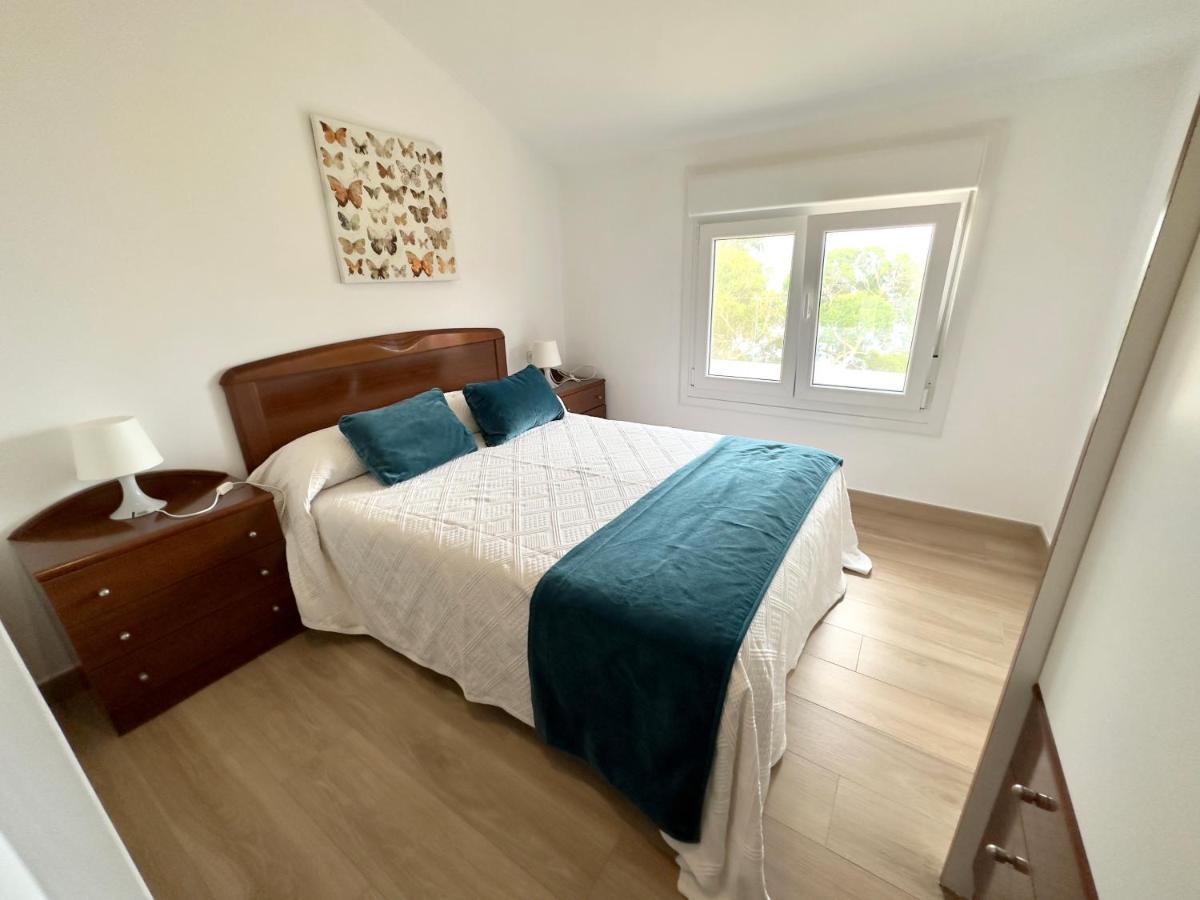 Apartamentos Sinas Playa Raxo Eksteriør bilde