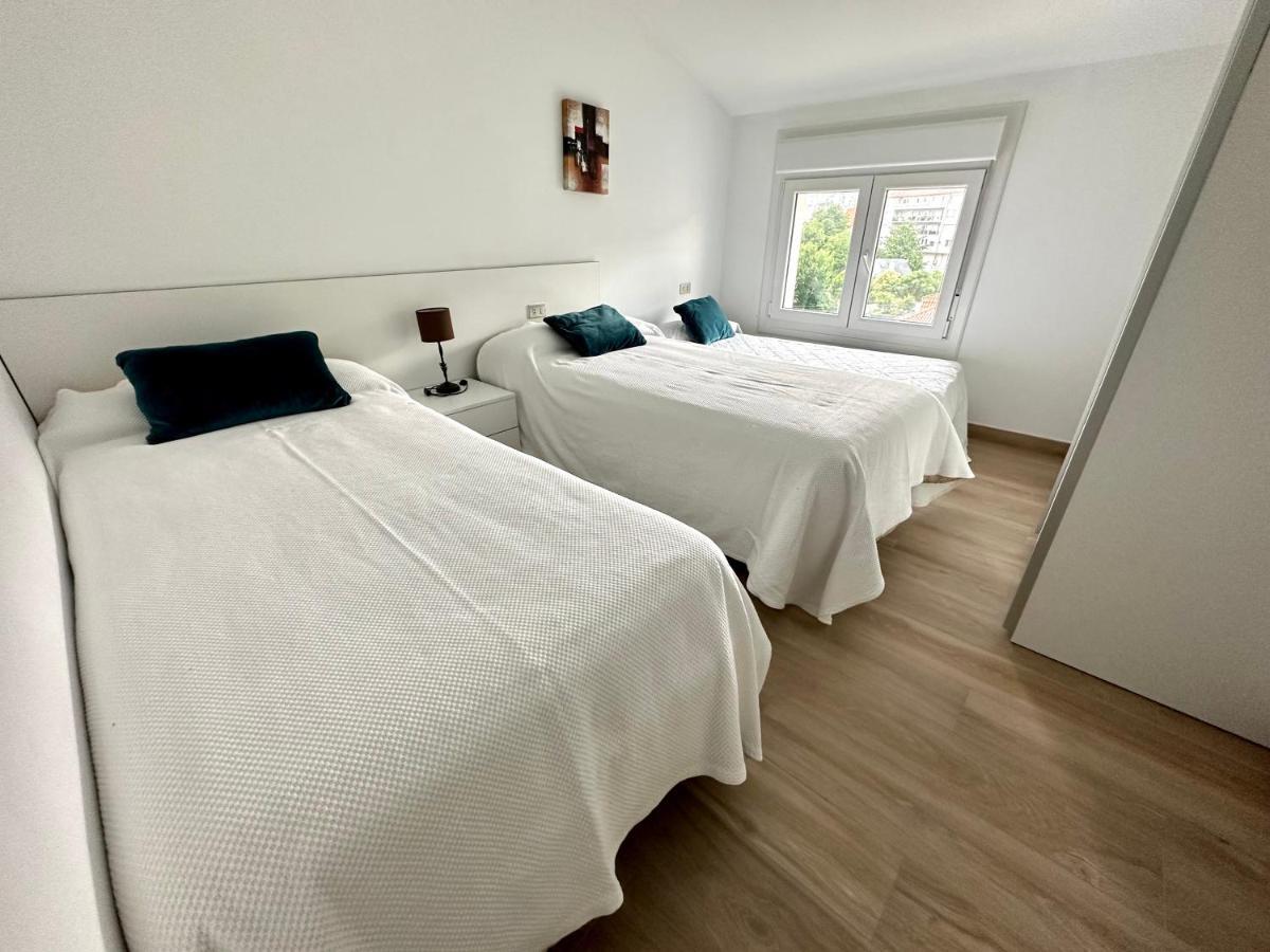 Apartamentos Sinas Playa Raxo Eksteriør bilde