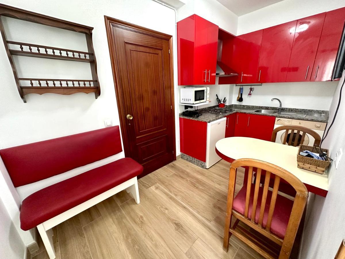 Apartamentos Sinas Playa Raxo Eksteriør bilde