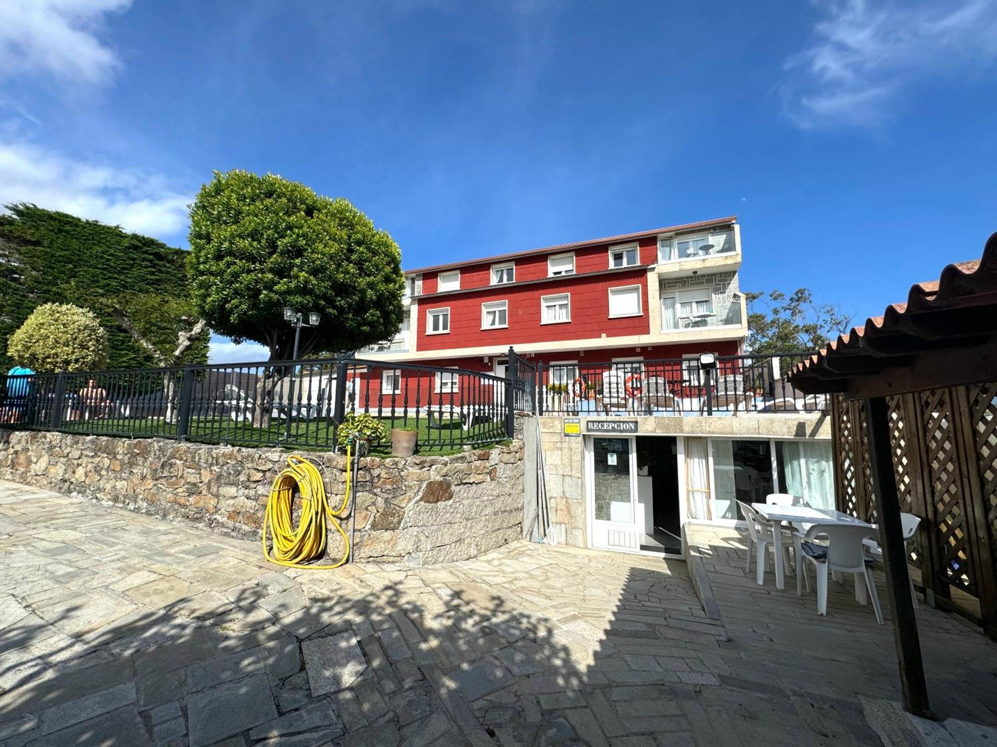 Apartamentos Sinas Playa Raxo Eksteriør bilde