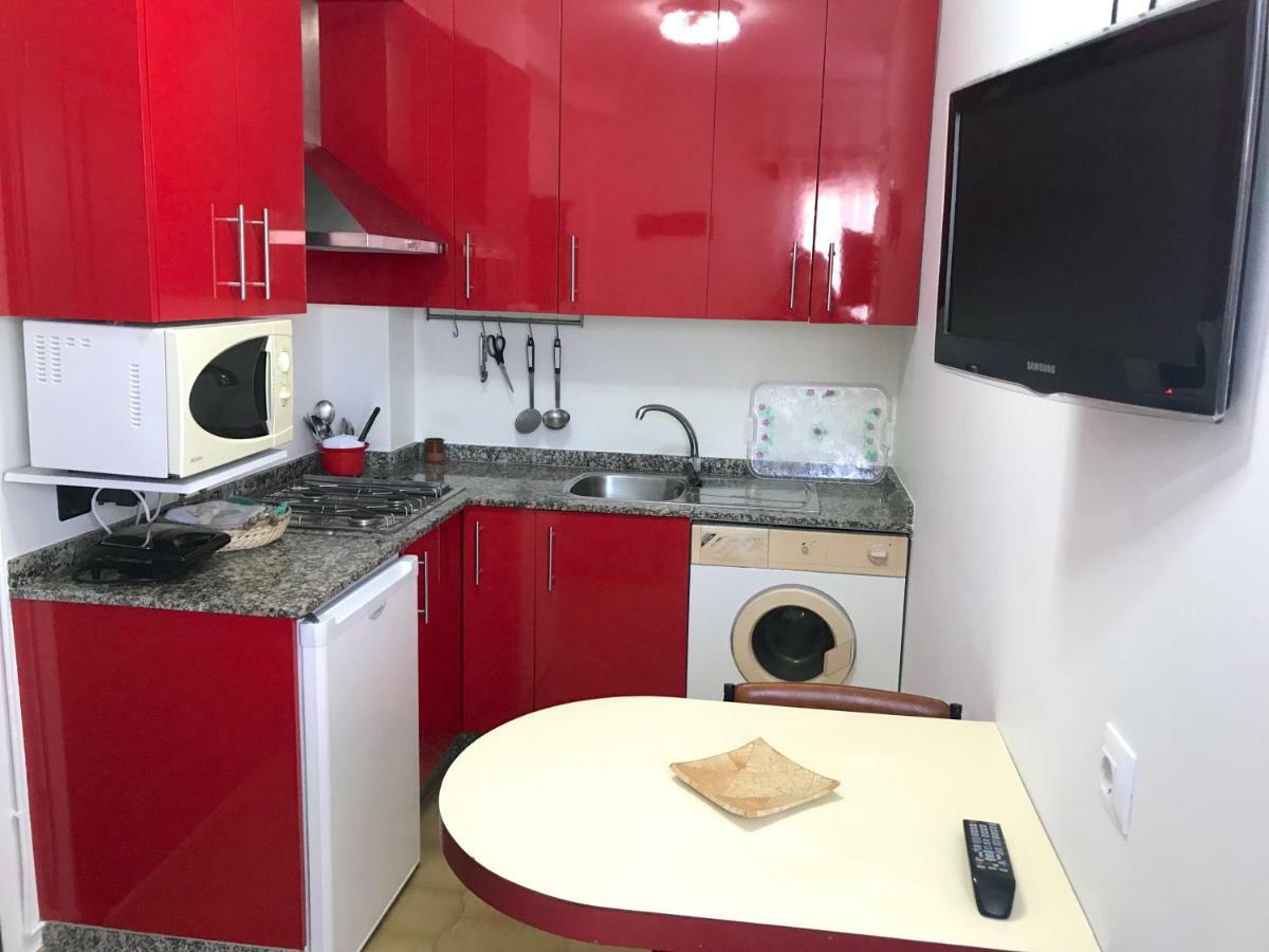 Apartamentos Sinas Playa Raxo Eksteriør bilde